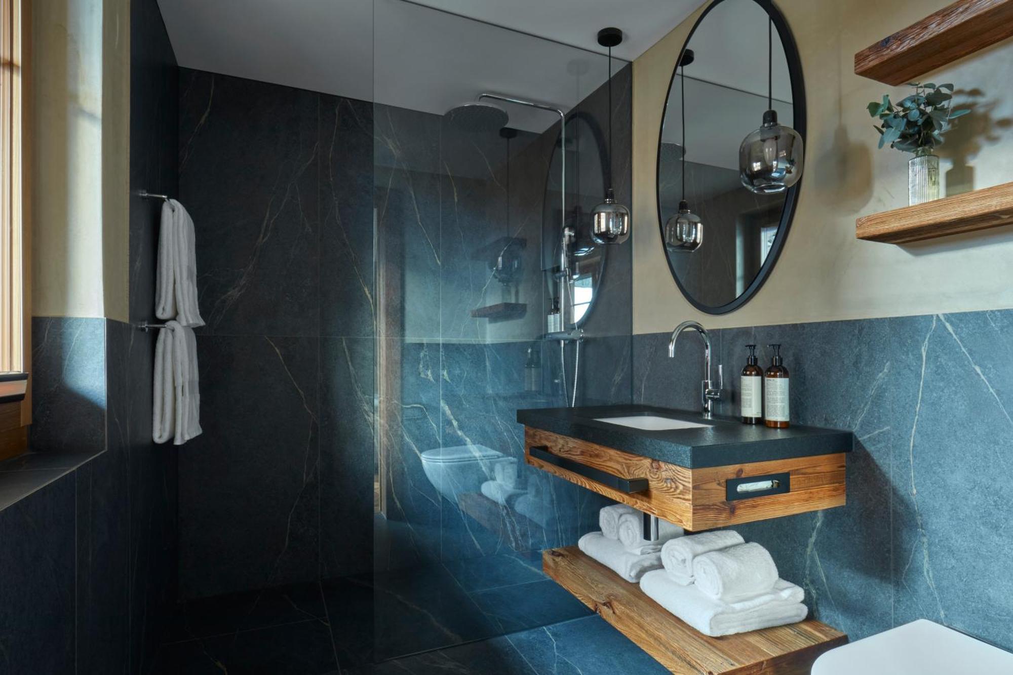 Miiro The Mansard Hotel Gstaad Luaran gambar